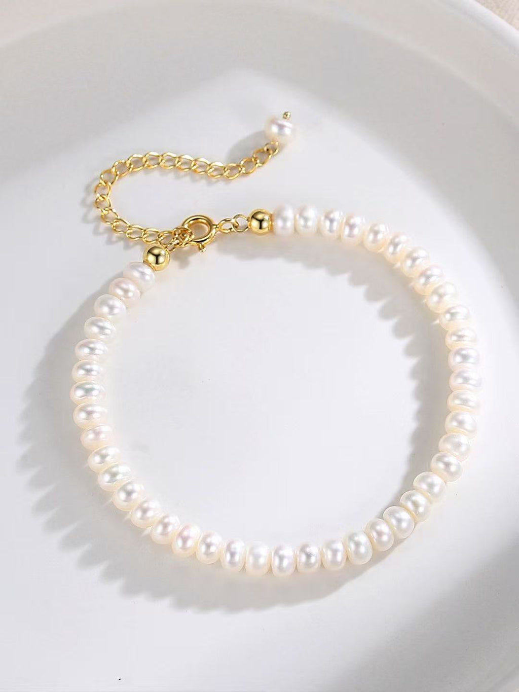 Aurora Pearl Bracelet