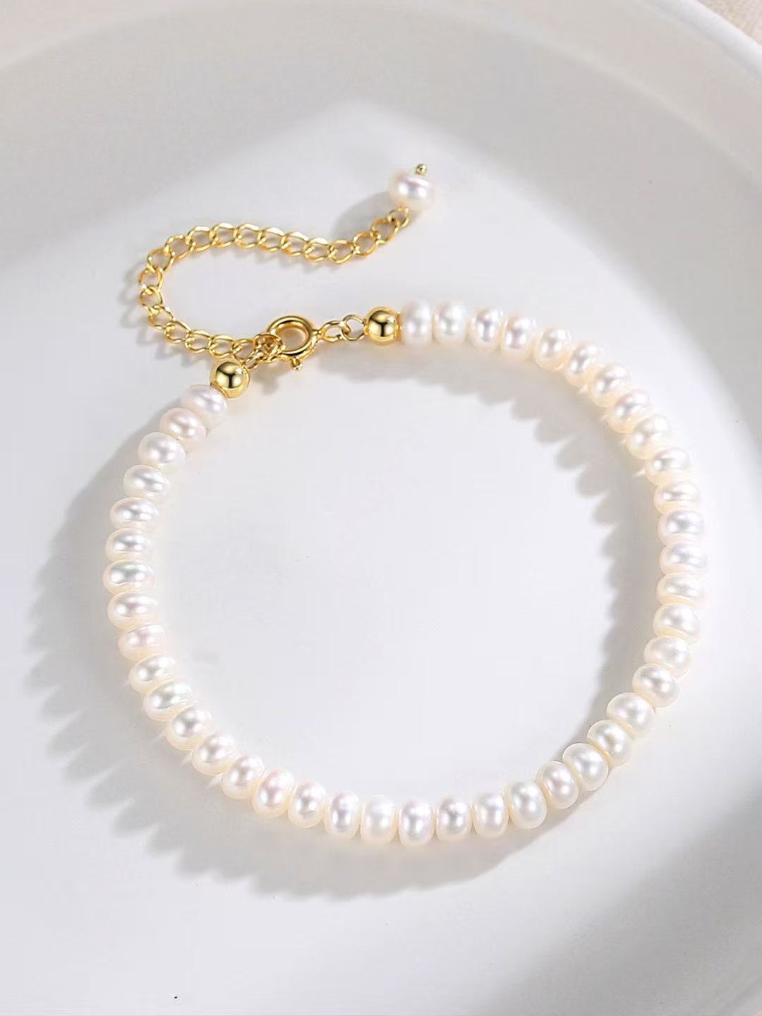 Aurora Pearl Bracelet